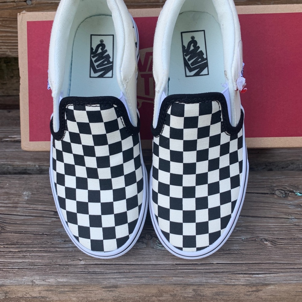 Size 1 Boys Asher Checker Slip on Vans New in Box